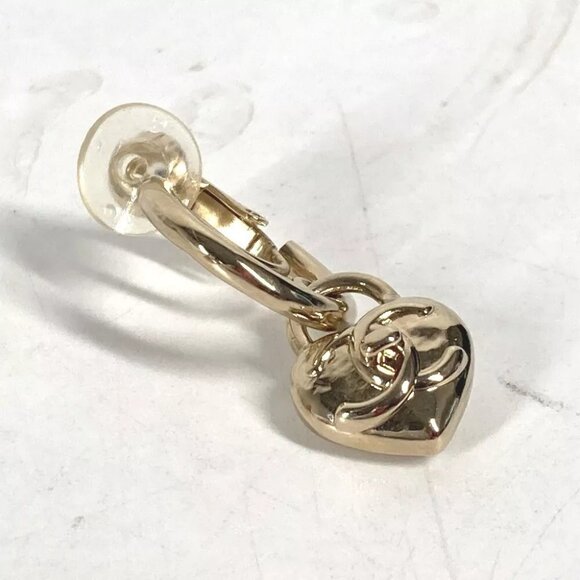 CHANEL 22B CC CC Mark Heart Accessories Earrings Metal Gold Unused - Picture 3 of 13